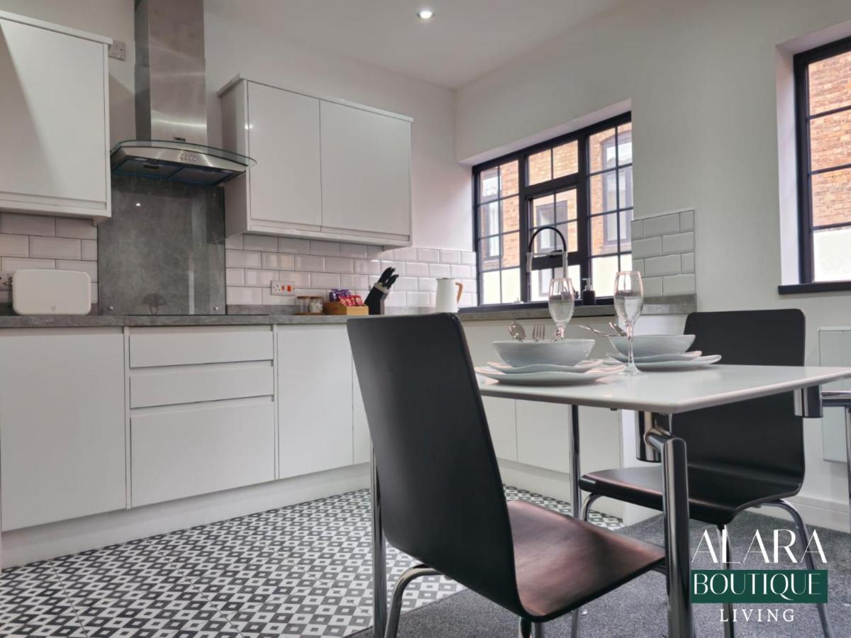 3 Floor Townhouse Luxury Living Alara Boutique Apartment Birmingham Luaran gambar
