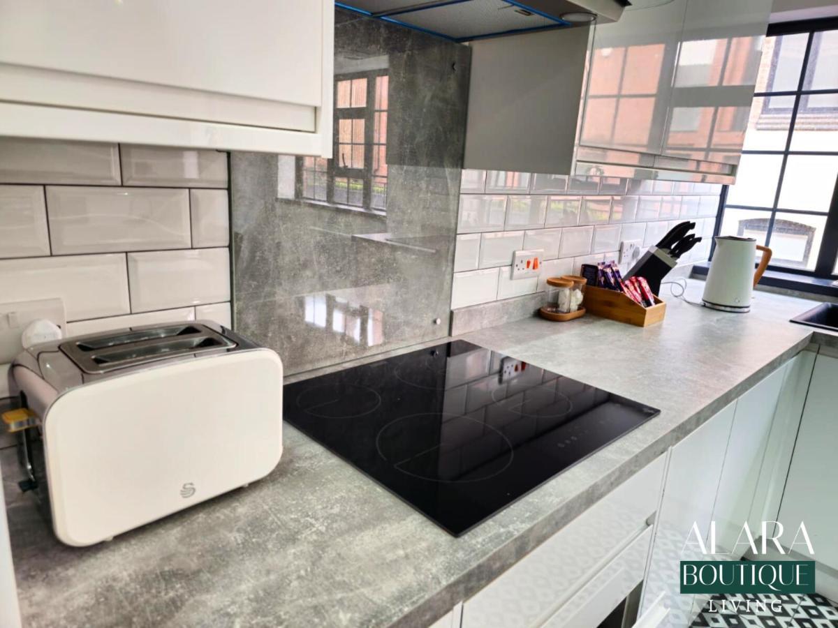 3 Floor Townhouse Luxury Living Alara Boutique Apartment Birmingham Luaran gambar