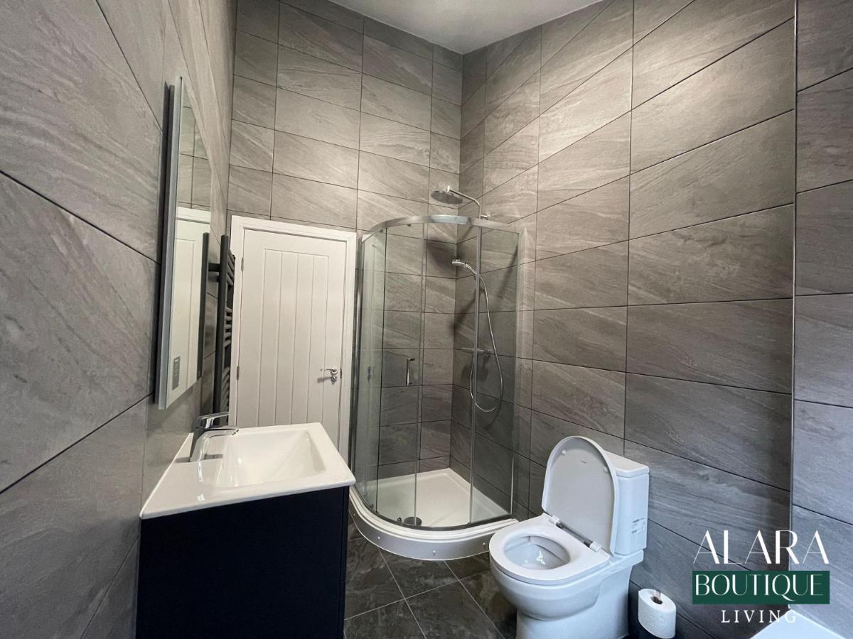 3 Floor Townhouse Luxury Living Alara Boutique Apartment Birmingham Luaran gambar