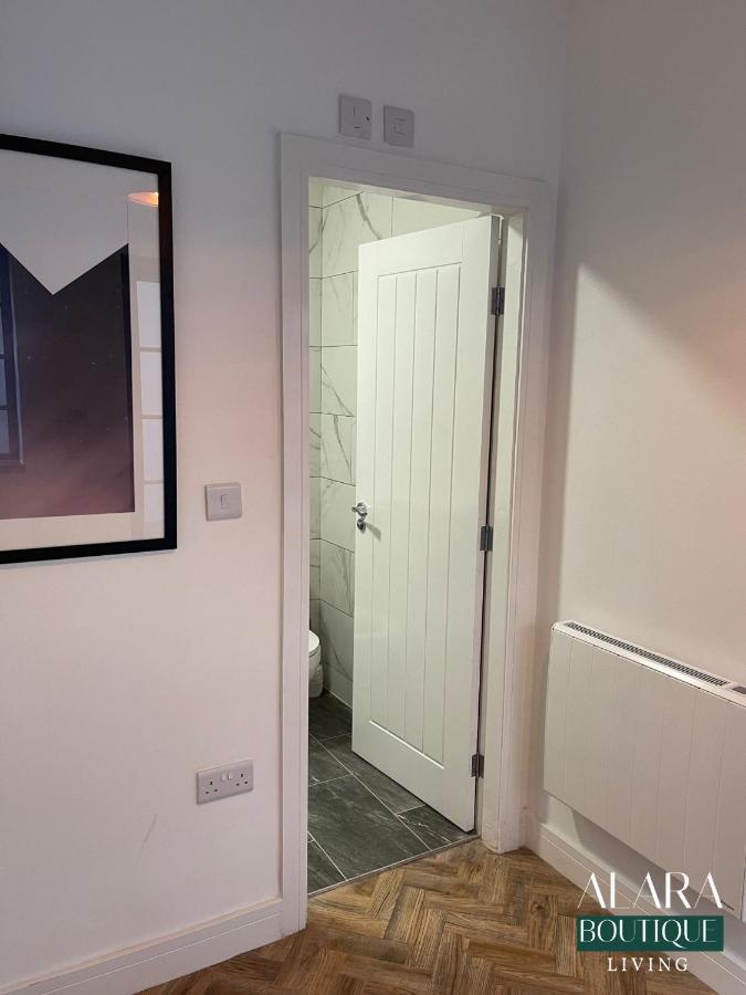 3 Floor Townhouse Luxury Living Alara Boutique Apartment Birmingham Luaran gambar