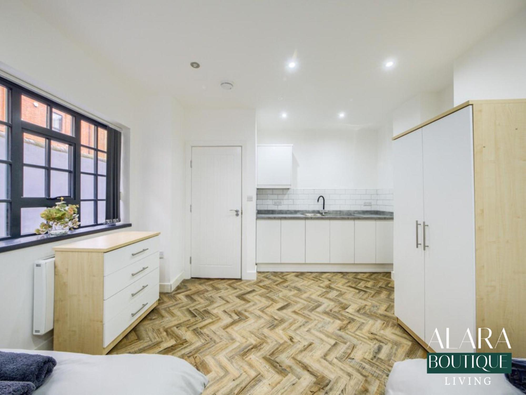 3 Floor Townhouse Luxury Living Alara Boutique Apartment Birmingham Luaran gambar